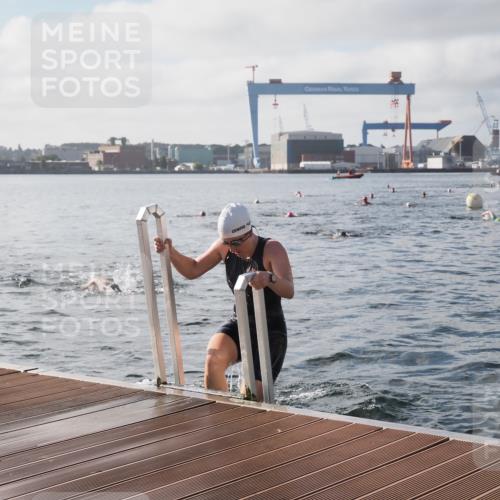 17.08.2025 - KN Förde Triathlon 2025 KatJ http://msf.ph/oto/8578183 17.08.2025 09:18:36 Schwimmen 192, 250, 174, 192, 250 meine-sportfotos.de
