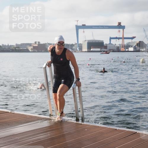 17.08.2025 - KN Förde Triathlon 2025 KatJ http://msf.ph/oto/8578200 17.08.2025 09:18:36 Schwimmen 192, 250, 174, 192, 250 meine-sportfotos.de