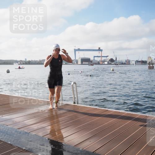 17.08.2025 - KN Förde Triathlon 2025 KatJ http://msf.ph/oto/8578219 17.08.2025 09:18:37 Schwimmen 192, 250, 174, 192, 250 meine-sportfotos.de