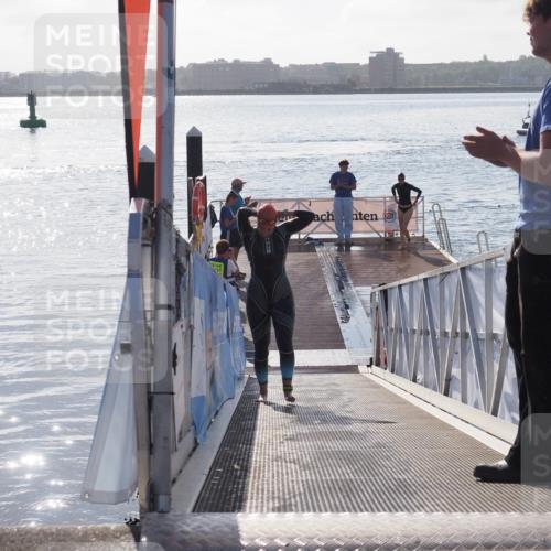 17.08.2025 - KN Förde Triathlon 2025 MichiJ http://msf.ph/oto/8578241 17.08.2025 09:15:38 Schwimmen 141, 149, 131 meine-sportfotos.de