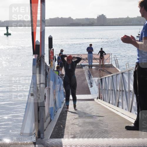 17.08.2025 - KN Förde Triathlon 2025 MichiJ http://msf.ph/oto/8578263 17.08.2025 09:15:39 Schwimmen 141, 149, 131 meine-sportfotos.de