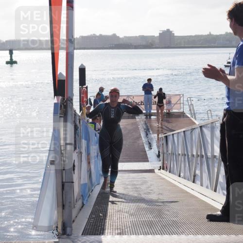 17.08.2025 - KN Förde Triathlon 2025 MichiJ http://msf.ph/oto/8578288 17.08.2025 09:15:40 Schwimmen 141, 149, 131 meine-sportfotos.de