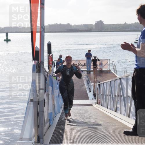17.08.2025 - KN Förde Triathlon 2025 MichiJ http://msf.ph/oto/8578298 17.08.2025 09:15:40 Schwimmen 141, 149, 131 meine-sportfotos.de