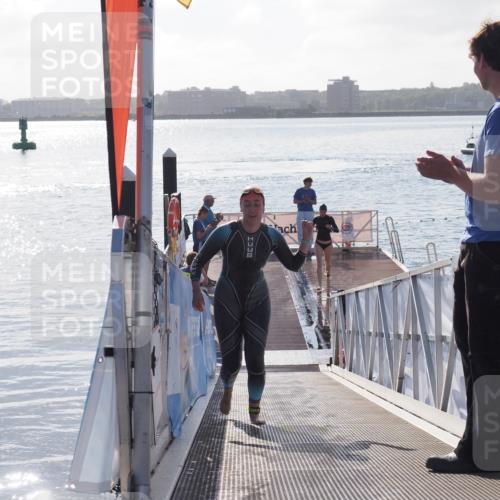 17.08.2025 - KN Förde Triathlon 2025 MichiJ http://msf.ph/oto/8578311 17.08.2025 09:15:40 Schwimmen 141, 149, 131 meine-sportfotos.de