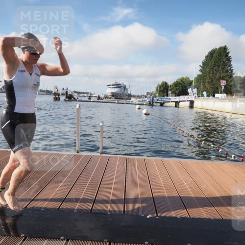 17.08.2025 - KN Förde Triathlon 2025 KatJ http://msf.ph/oto/8578315 17.08.2025 09:18:50 Schwimmen 153, 153, 250 meine-sportfotos.de