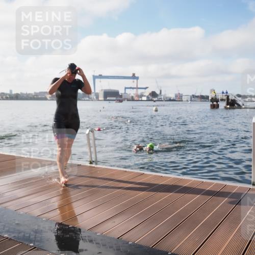 17.08.2025 - KN Förde Triathlon 2025 KatJ http://msf.ph/oto/8578381 17.08.2025 09:19:05 Schwimmen 173, 184, 219, 220, 173, 184 meine-sportfotos.de