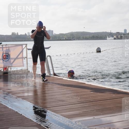 17.08.2025 - KN Förde Triathlon 2025 KatJ http://msf.ph/oto/8578388 17.08.2025 09:19:06 Schwimmen 173, 184, 219, 220, 173, 184, 220 meine-sportfotos.de