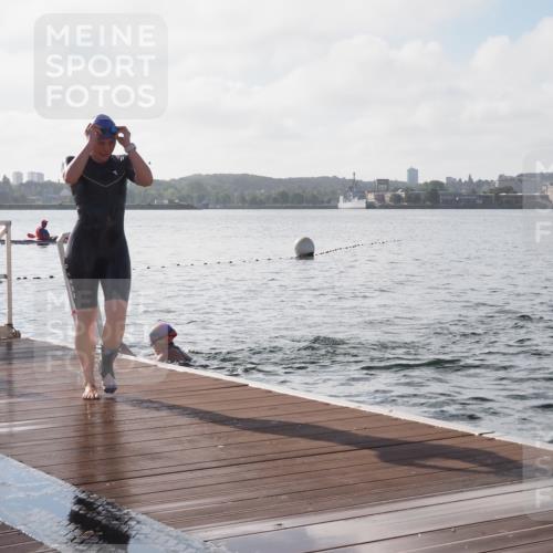 17.08.2025 - KN Förde Triathlon 2025 KatJ http://msf.ph/oto/8578411 17.08.2025 09:19:07 Schwimmen 173, 184, 219, 220, 173, 184, 219, 220 meine-sportfotos.de