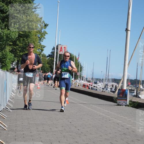 17.08.2025 - KN Förde Triathlon 2025 KatJ http://msf.ph/oto/8578421 17.08.2025 12:14:34 Laufen 337, 348 meine-sportfotos.de