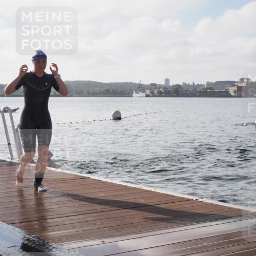 17.08.2025 - KN Förde Triathlon 2025 KatJ http://msf.ph/oto/8578423 17.08.2025 09:19:08 Schwimmen 173, 184, 219, 220, 173, 184, 219, 220 meine-sportfotos.de