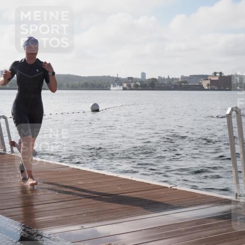 17.08.2025 - KN Förde Triathlon 2025 KatJ http://msf.ph/oto/8578431 17.08.2025 09:19:08 Schwimmen 173, 184, 219, 220, 173, 184, 219, 220 meine-sportfotos.de