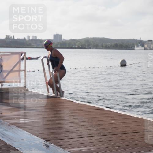 17.08.2025 - KN Förde Triathlon 2025 KatJ http://msf.ph/oto/8578438 17.08.2025 09:19:10 Schwimmen 173, 184, 219, 220, 173, 184, 219, 220 meine-sportfotos.de