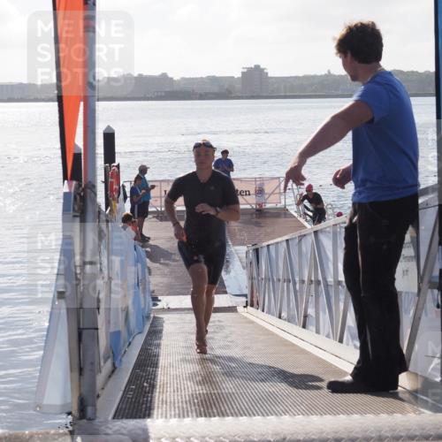 17.08.2025 - KN Förde Triathlon 2025 MichiJ http://msf.ph/oto/8578487 17.08.2025 09:16:03 Schwimmen 168, 137, 156, 162, 168 meine-sportfotos.de