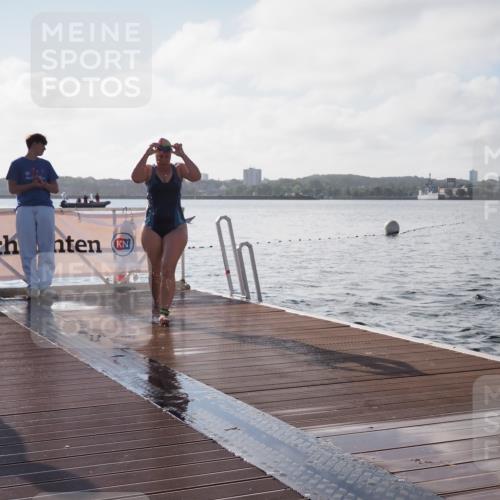 17.08.2025 - KN Förde Triathlon 2025 KatJ http://msf.ph/oto/8578492 17.08.2025 09:19:12 Schwimmen 173, 184, 219, 220, 173, 184, 219, 220 meine-sportfotos.de