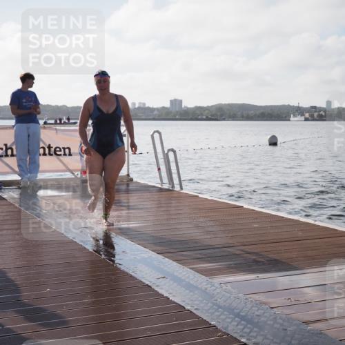 17.08.2025 - KN Förde Triathlon 2025 KatJ http://msf.ph/oto/8578517 17.08.2025 09:19:13 Schwimmen 173, 184, 219, 220, 173, 184, 219, 220 meine-sportfotos.de