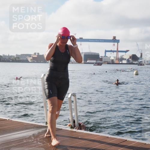 17.08.2025 - KN Förde Triathlon 2025 KatJ http://msf.ph/oto/8578550 17.08.2025 09:19:26 Schwimmen 183, 186, 187, 183, 186, 187, 219, 220 meine-sportfotos.de