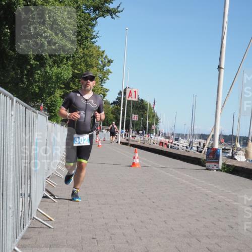 17.08.2025 - KN Förde Triathlon 2025 KatJ http://msf.ph/oto/8578555 17.08.2025 12:14:42 Laufen 302 meine-sportfotos.de