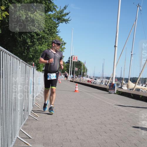 17.08.2025 - KN Förde Triathlon 2025 KatJ http://msf.ph/oto/8578571 17.08.2025 12:14:42 Laufen 302 meine-sportfotos.de