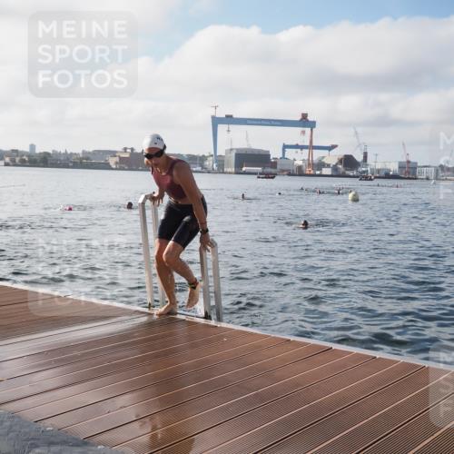 17.08.2025 - KN Förde Triathlon 2025 KatJ http://msf.ph/oto/8578598 17.08.2025 09:19:29 Schwimmen 183, 186, 187, 183, 186, 187 meine-sportfotos.de