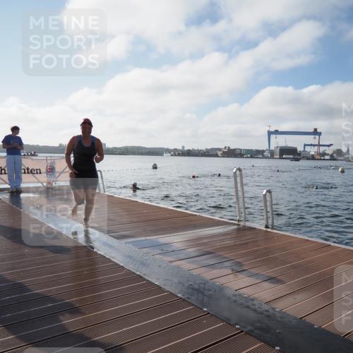 17.08.2025 - KN Förde Triathlon 2025 KatJ http://msf.ph/oto/8578663 17.08.2025 09:19:32 Schwimmen 183, 186, 187, 183, 186, 187 meine-sportfotos.de