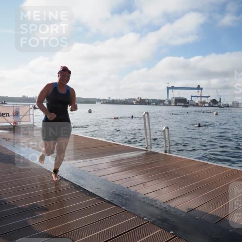 17.08.2025 - KN Förde Triathlon 2025 KatJ http://msf.ph/oto/8578681 17.08.2025 09:19:32 Schwimmen 183, 186, 187, 183, 186, 187 meine-sportfotos.de