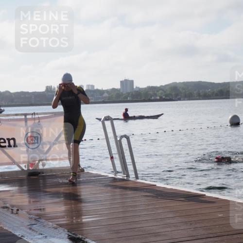 17.08.2025 - KN Förde Triathlon 2025 KatJ http://msf.ph/oto/8578715 17.08.2025 09:19:41 Schwimmen 163, 190, 163, 186, 187, 190 meine-sportfotos.de