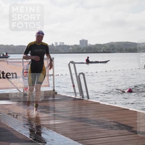 17.08.2025 - KN Förde Triathlon 2025 KatJ http://msf.ph/oto/8578734 17.08.2025 09:19:42 Schwimmen 163, 190, 202, 163, 186, 187, 190 meine-sportfotos.de