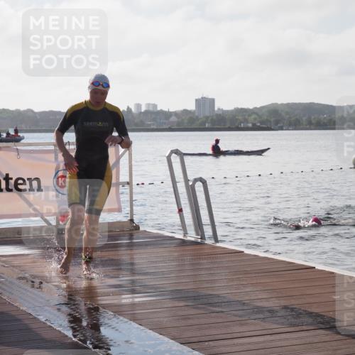 17.08.2025 - KN Förde Triathlon 2025 KatJ http://msf.ph/oto/8578738 17.08.2025 09:19:42 Schwimmen 163, 190, 202, 163, 186, 187, 190 meine-sportfotos.de