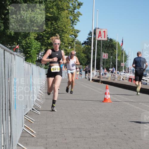 17.08.2025 - KN Förde Triathlon 2025 KatJ http://msf.ph/oto/8578769 17.08.2025 12:15:15 Laufen 346, 625 meine-sportfotos.de