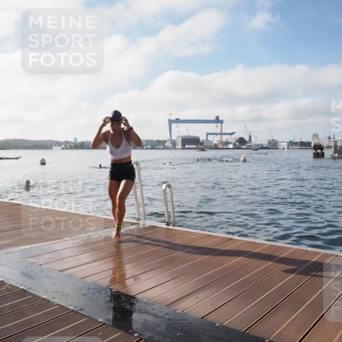 17.08.2025 - KN Förde Triathlon 2025 KatJ http://msf.ph/oto/8578817 17.08.2025 09:19:49 Schwimmen 163, 190, 202, 163, 190, 202 meine-sportfotos.de