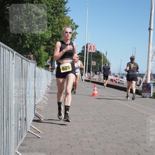 17.08.2025 - KN Förde Triathlon 2025 KatJ http://msf.ph/oto/8578818 17.08.2025 12:15:17 Laufen 346, 625 meine-sportfotos.de