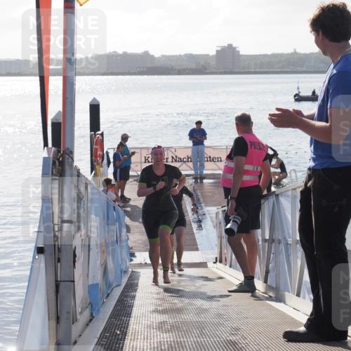 17.08.2025 - KN Förde Triathlon 2025 MichiJ http://msf.ph/oto/8578907 17.08.2025 09:16:38 Schwimmen 144, 160, 166, 144, 160, 172, 176 meine-sportfotos.de