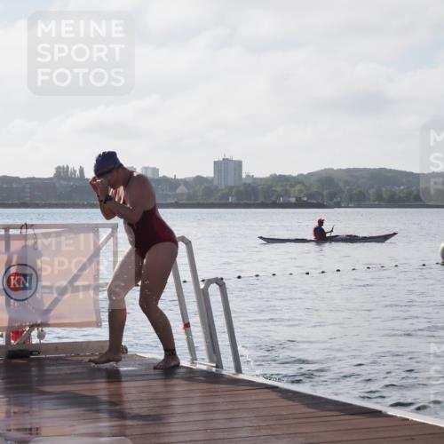 17.08.2025 - KN Förde Triathlon 2025 KatJ http://msf.ph/oto/8578912 17.08.2025 09:19:57 Schwimmen 195, 202, 163, 190, 195, 202 meine-sportfotos.de
