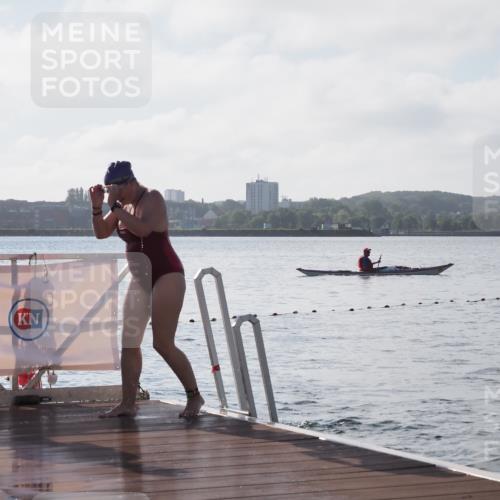 17.08.2025 - KN Förde Triathlon 2025 KatJ http://msf.ph/oto/8578916 17.08.2025 09:19:58 Schwimmen 195, 202, 163, 195, 202 meine-sportfotos.de
