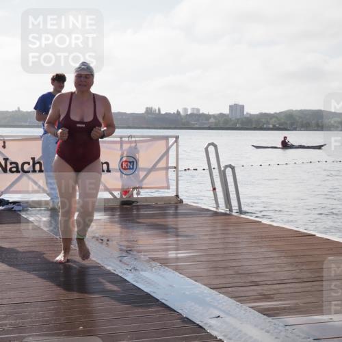 17.08.2025 - KN Förde Triathlon 2025 KatJ http://msf.ph/oto/8578959 17.08.2025 09:20:00 Schwimmen 195, 202, 163, 195, 202 meine-sportfotos.de