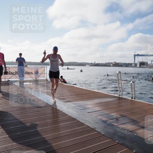 17.08.2025 - KN Förde Triathlon 2025 KatJ http://msf.ph/oto/8579058 17.08.2025 09:20:14 Schwimmen 179, 196, 179, 196 meine-sportfotos.de
