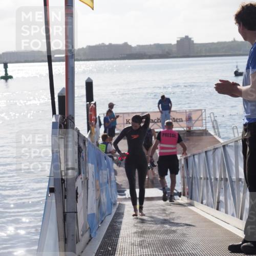 17.08.2025 - KN Förde Triathlon 2025 MichiJ http://msf.ph/oto/8579081 17.08.2025 09:16:46 Schwimmen 144, 160, 172, 176 meine-sportfotos.de