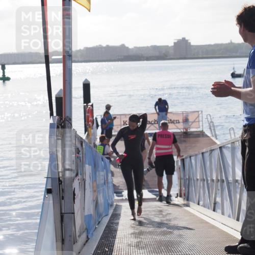 17.08.2025 - KN Förde Triathlon 2025 MichiJ http://msf.ph/oto/8579090 17.08.2025 09:16:46 Schwimmen 144, 160, 172, 176 meine-sportfotos.de