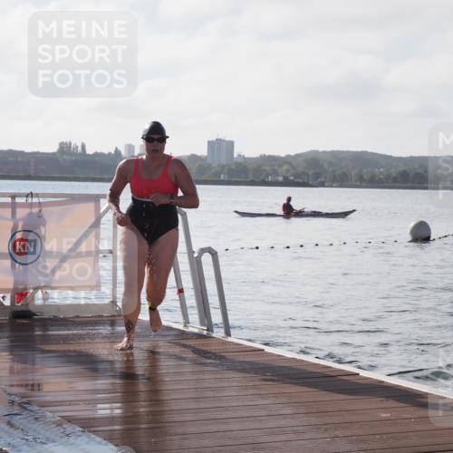 17.08.2025 - KN Förde Triathlon 2025 KatJ http://msf.ph/oto/8579098 17.08.2025 09:20:18 Schwimmen 179, 196, 211, 179, 196 meine-sportfotos.de
