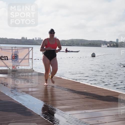 17.08.2025 - KN Förde Triathlon 2025 KatJ http://msf.ph/oto/8579116 17.08.2025 09:20:19 Schwimmen 179, 196, 211, 179, 196 meine-sportfotos.de