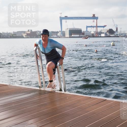 17.08.2025 - KN Förde Triathlon 2025 KatJ http://msf.ph/oto/8579184 17.08.2025 09:20:27 Schwimmen 188, 196, 211, 240, 179, 196, 211, 240 meine-sportfotos.de
