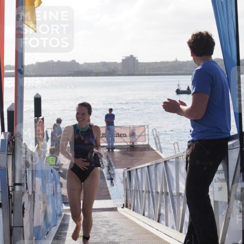 17.08.2025 - KN Förde Triathlon 2025 MichiJ http://msf.ph/oto/8579220 17.08.2025 09:16:53 Schwimmen 172, 176 meine-sportfotos.de