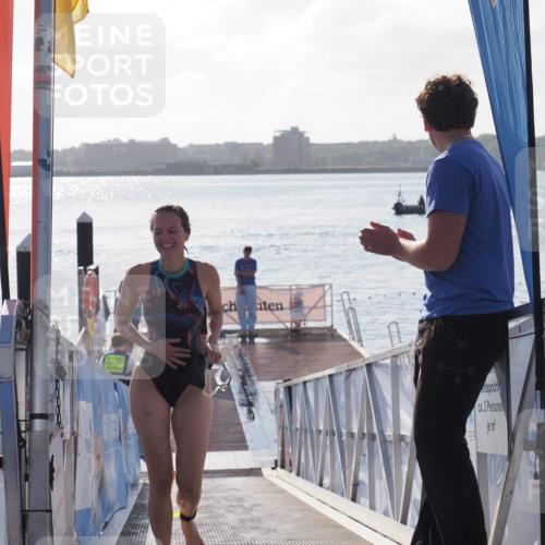 17.08.2025 - KN Förde Triathlon 2025 MichiJ http://msf.ph/oto/8579231 17.08.2025 09:16:53 Schwimmen 172, 176 meine-sportfotos.de