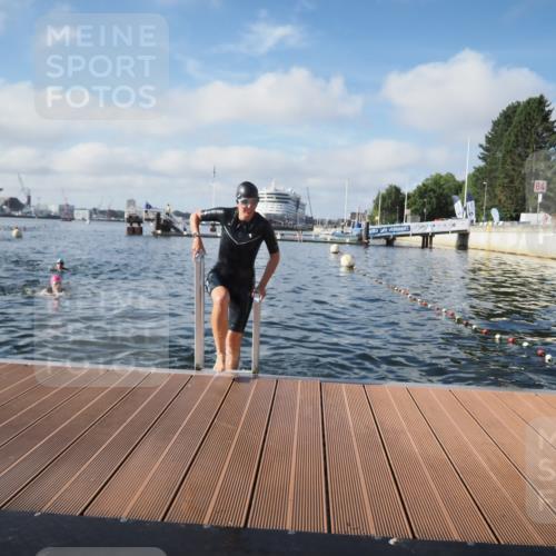 17.08.2025 - KN Förde Triathlon 2025 KatJ http://msf.ph/oto/8579265 17.08.2025 09:20:34 Schwimmen 188, 211, 228, 240, 241, 188, 211, 240, 241 meine-sportfotos.de