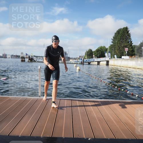 17.08.2025 - KN Förde Triathlon 2025 KatJ http://msf.ph/oto/8579291 17.08.2025 09:20:35 Schwimmen 188, 211, 228, 240, 241, 188, 211, 240, 241 meine-sportfotos.de