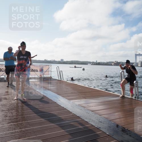 17.08.2025 - KN Förde Triathlon 2025 KatJ http://msf.ph/oto/8579316 17.08.2025 09:20:37 Schwimmen 188, 228, 240, 241, 188, 211, 228, 240, 241 meine-sportfotos.de
