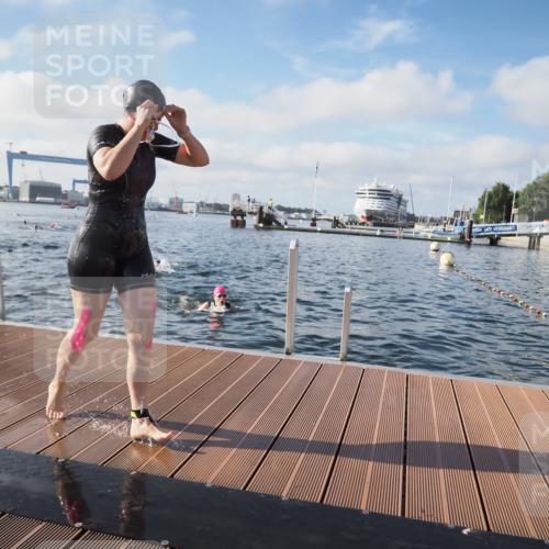 17.08.2025 - KN Förde Triathlon 2025 KatJ http://msf.ph/oto/8579368 17.08.2025 09:20:39 Schwimmen 188, 228, 240, 241, 188, 211, 228, 240, 241 meine-sportfotos.de
