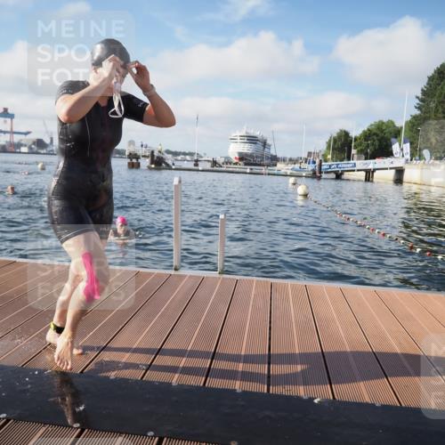 17.08.2025 - KN Förde Triathlon 2025 KatJ http://msf.ph/oto/8579375 17.08.2025 09:20:40 Schwimmen 188, 197, 228, 240, 241, 188, 211, 228, 240, 241 meine-sportfotos.de