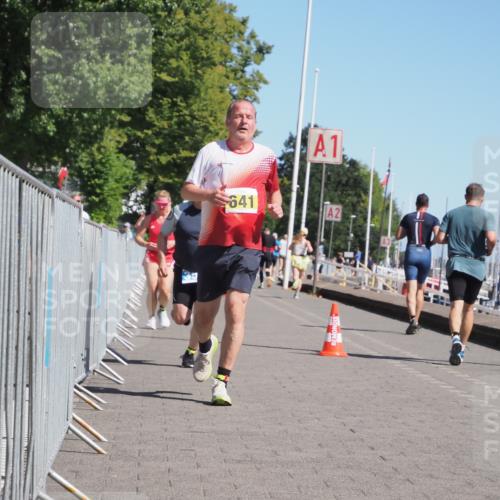 17.08.2025 - KN Förde Triathlon 2025 KatJ http://msf.ph/oto/8579415 17.08.2025 12:15:59 Laufen 353, 361, 641 meine-sportfotos.de