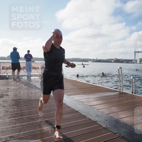 17.08.2025 - KN Förde Triathlon 2025 KatJ http://msf.ph/oto/8579437 17.08.2025 09:20:45 Schwimmen 188, 197, 205, 228, 241, 188, 197, 228, 240, 241 meine-sportfotos.de